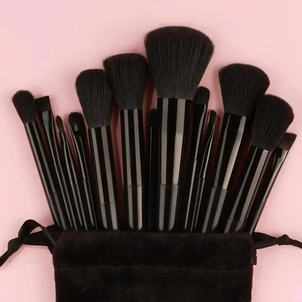 Set Profesional de Brochas de Maquillaje  – 13 Piezas, Cerdas Híbridas, Estuche Rosa Dorado